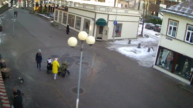 Webcam in Jurmala shows view from 